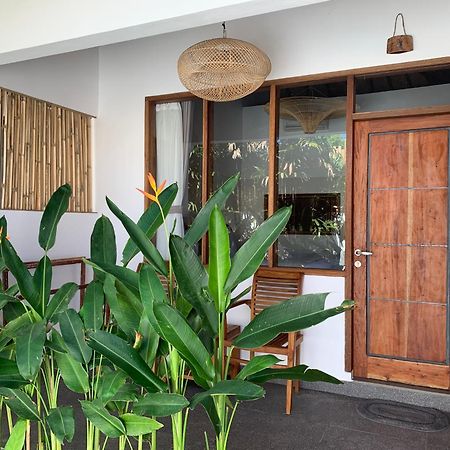 Aparthotel Morgan House Kuta  Exterior foto